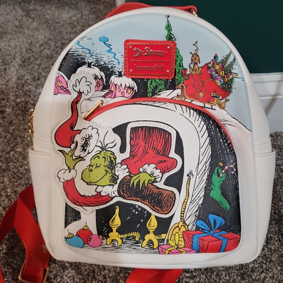 Dr. Seuss Grinch Max Cindy Lou Who Loungefly Christmas Backpack - Hard Tag - Picture 1 of 3